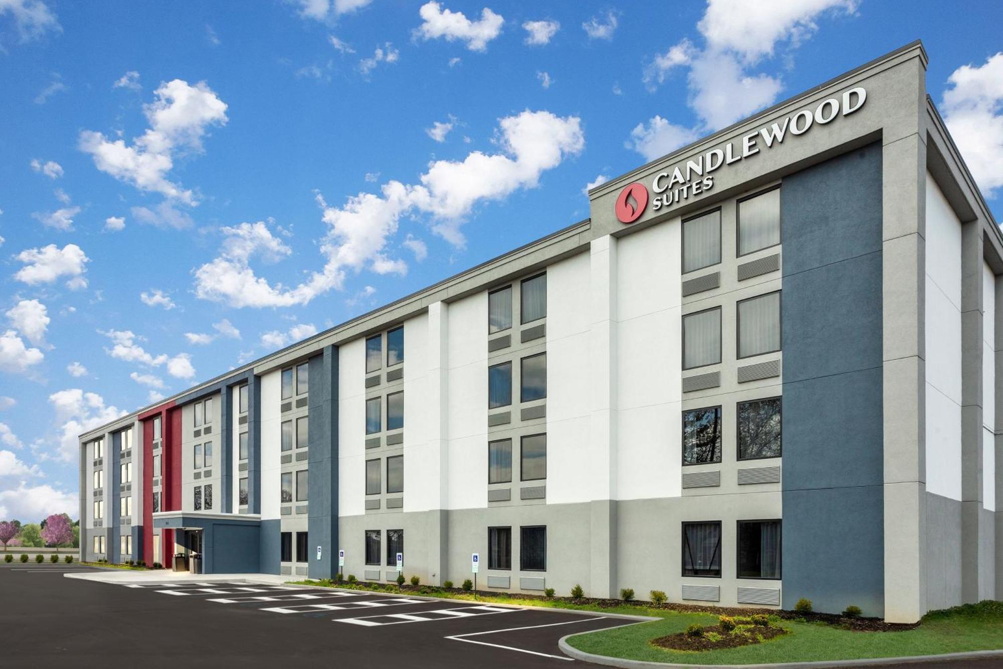 Candlewood Suites Columbus North, An Ihg Hotel Exterior photo